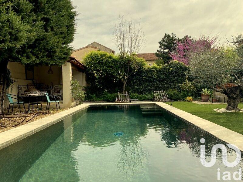 Maison de ville - 254 m² - 10 pièces