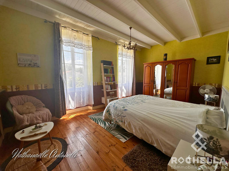 Maison ancienne - 201 m² - 6 pièces