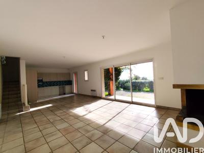 Maison - 107 m² - 5 pièces