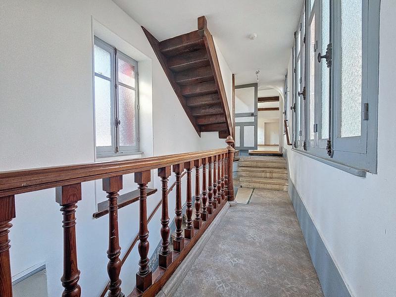 Appartement - 145 m² - 5 pièces