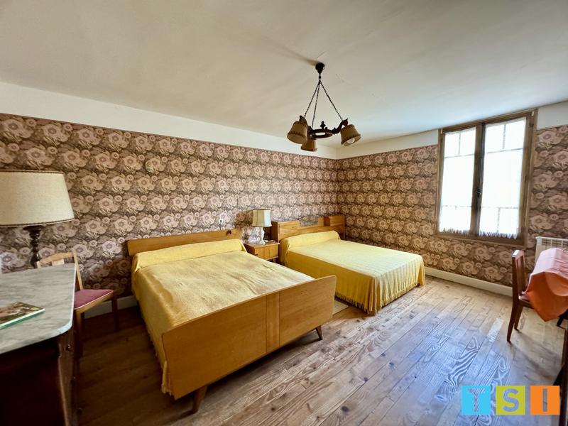 Maison - 145 m² - 6 pièces