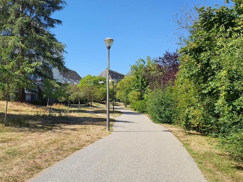 Appartement - 99 m² - 5 pièces