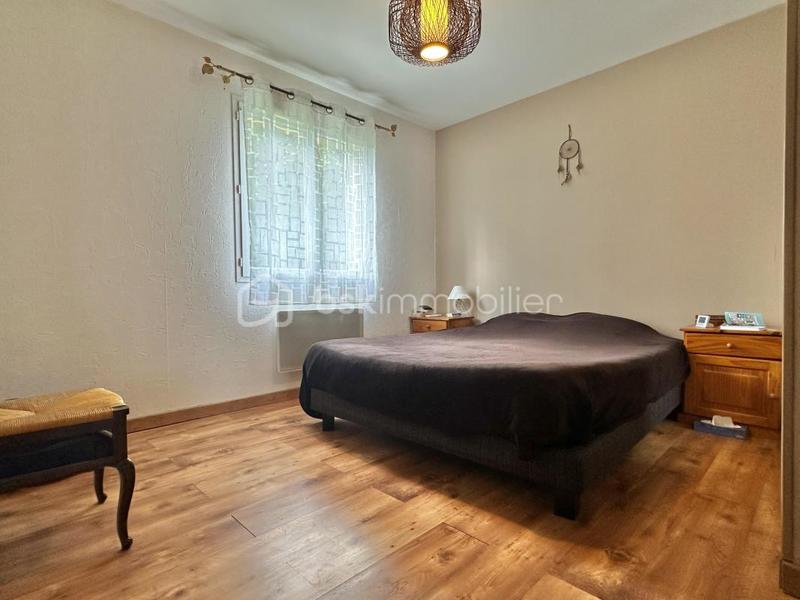 Pavillon - 130 m² - 7 pièces