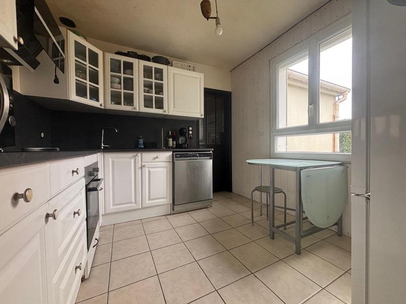 Maison - 97 m² - 6 pièces