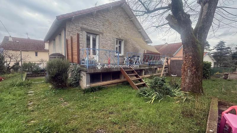 Maison - 140 m² - 6 pièces