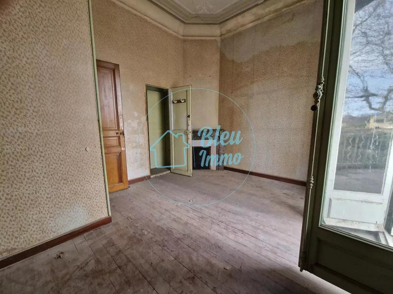 Appartement - 230 m² - 10 pièces