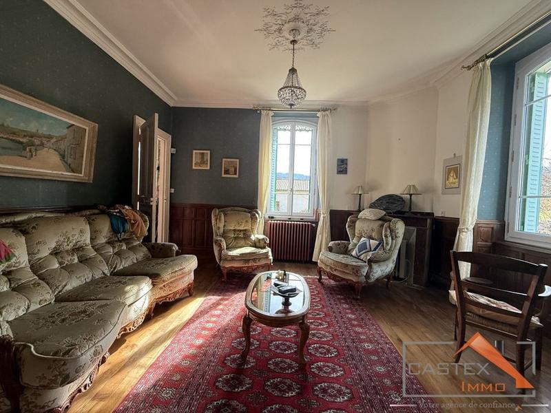 Maison bourgeoise - 224 m² - 9 pièces