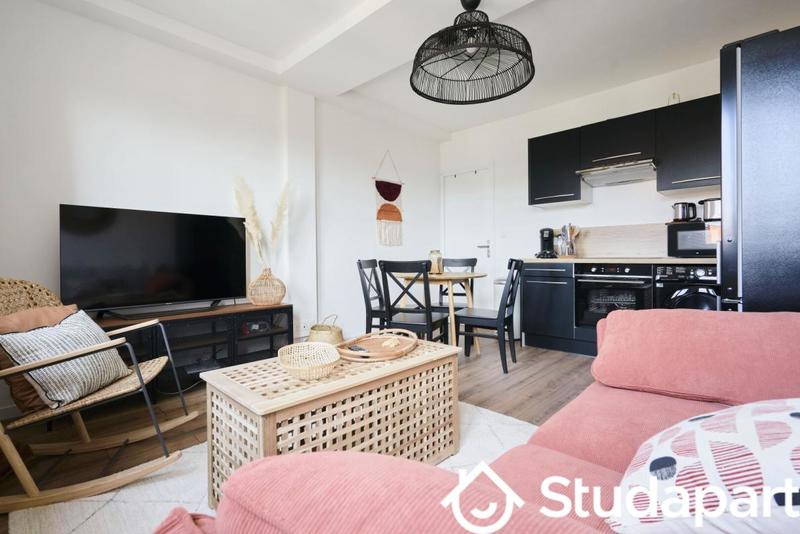 Chambre - 12 m² - 1 pièce