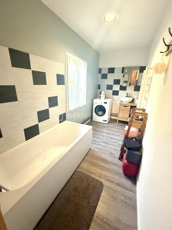 Maison - 110 m² - 5 pièces