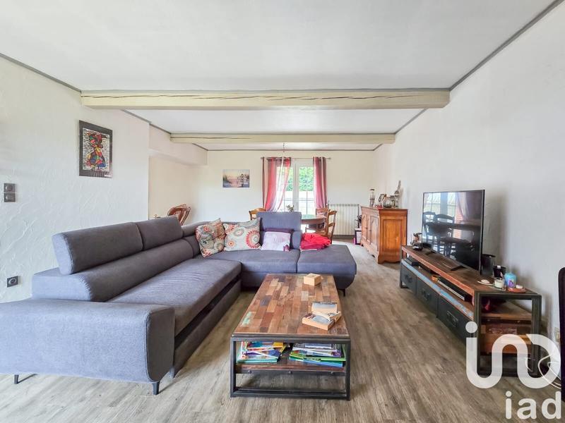 Maison - 260 m² - 6 pièces