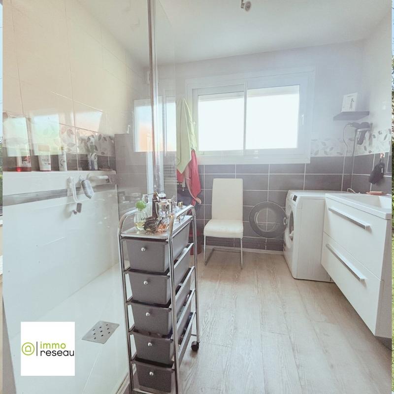 Maison - 94 m² - 4 pièces