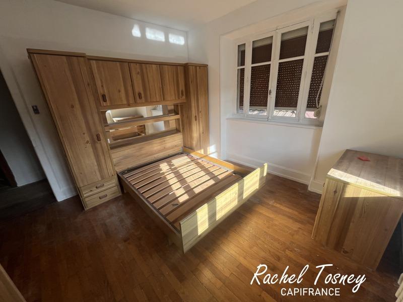 Pavillon - 140 m² - 7 pièces