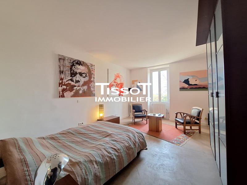 Maison ancienne - 239 m² - 7 pièces