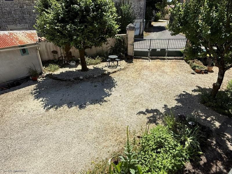 Maison - 168 m² - 6 pièces