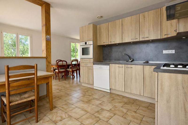 Maison - 92 m² - 5 pièces