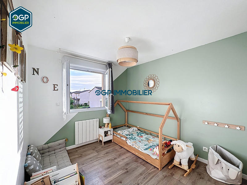 Maison - 95 m² - 5 pièces