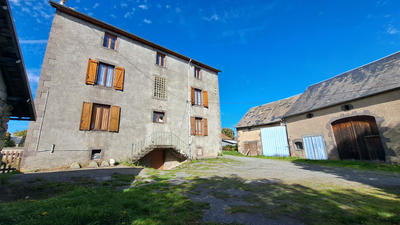 Maison - 172 m² - 10 pièces