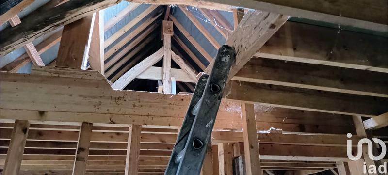 Maison - 200 m² - 3 pièces