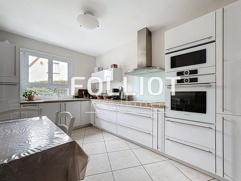 Maison - 114 m² - 6 pièces