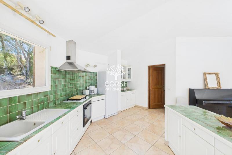 Maison - 145 m² - 6 pièces