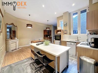 Appartement - 162 m² - 7 pièces