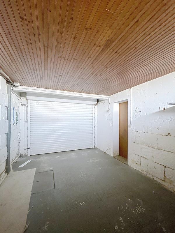 Maison - 200 m² - 8 pièces