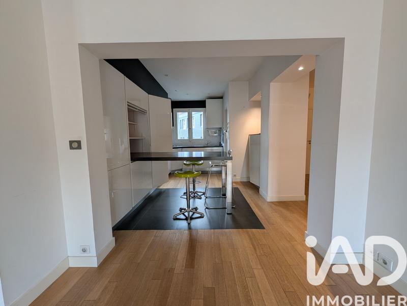Appartement - 95 m² - 3 pièces