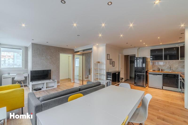 Appartement - 80 m² - 4 pièces