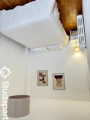 Chambre - 10 m² - 1 pièce