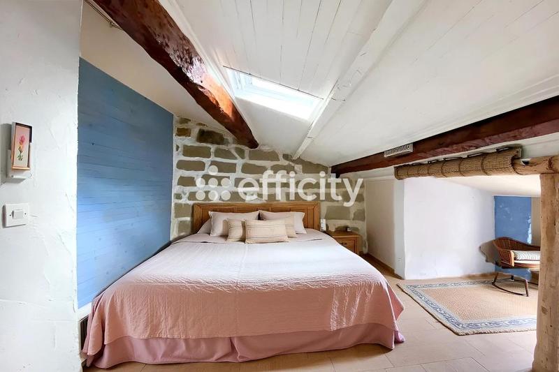 Maison de village - 110 m² - 7 pièces