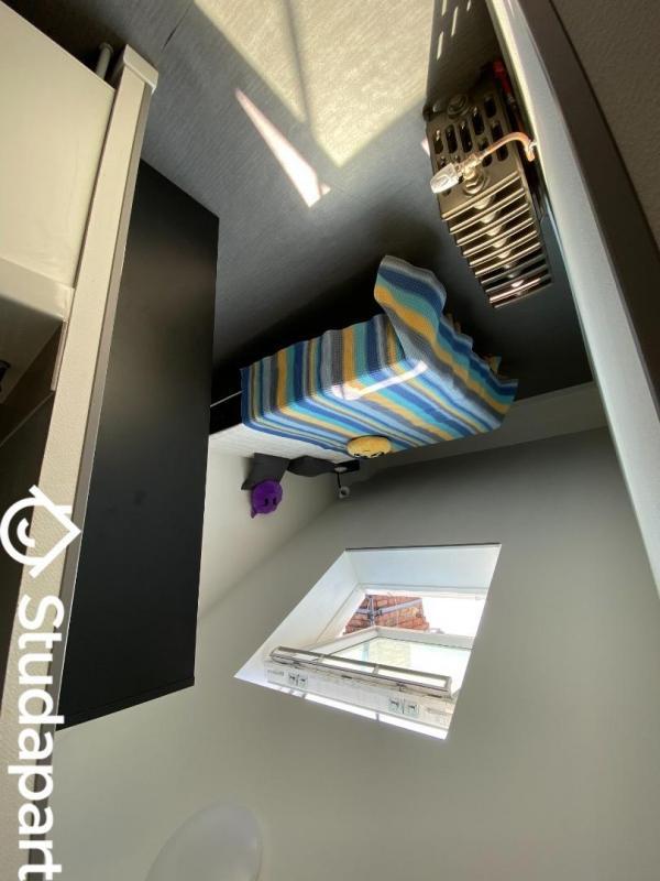 Chambre - 10 m² - 1 pièce