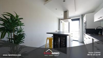 Appartement - 111 m² - 4 pièces