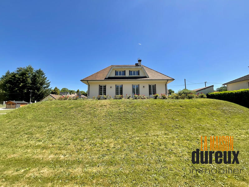 Maison - 136 m² - 5 pièces