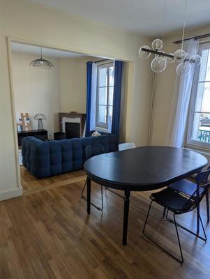 Maison - 104 m² - 4 pièces