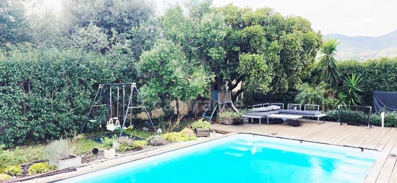 Villa - 172 m² - 7 pièces