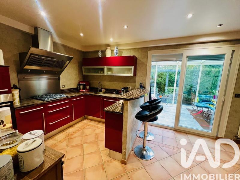 Maison - 140 m² - 5 pièces