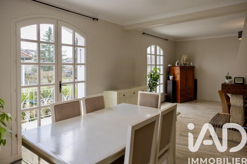 Maison - 175 m² - 6 pièces