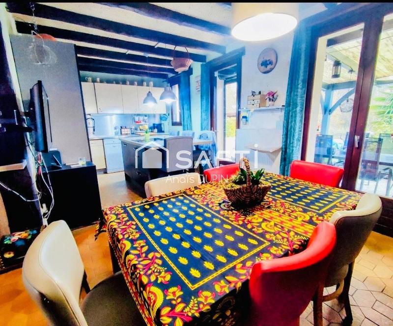 Maison - 198 m² - 8 pièces