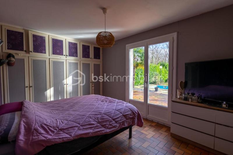 Maison traditionnelle - 167 m² - 7 pièces