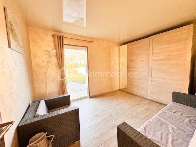 Maison - 205 m² - 8 pièces