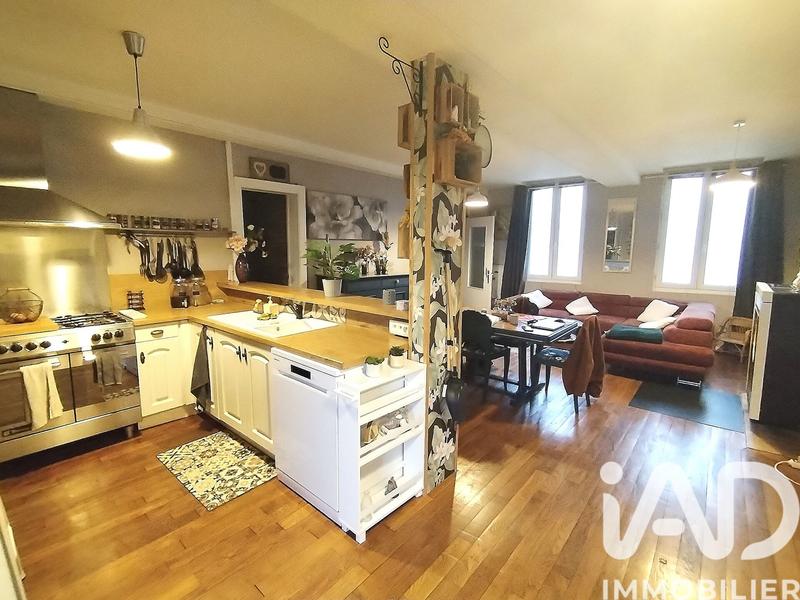 Maison - 192 m² - 6 pièces