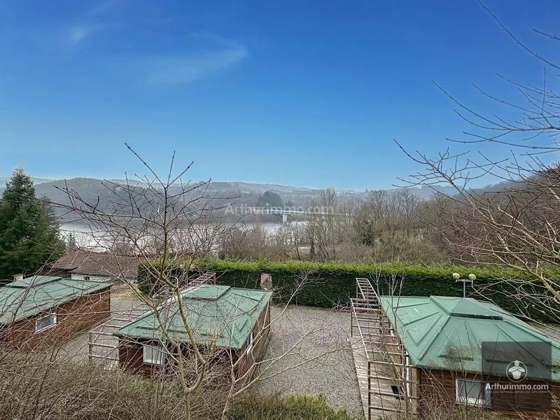 Maison - 500 m² - 18 pièces