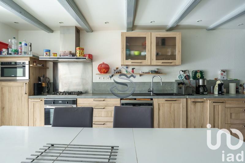 Maison - 243 m² - 7 pièces