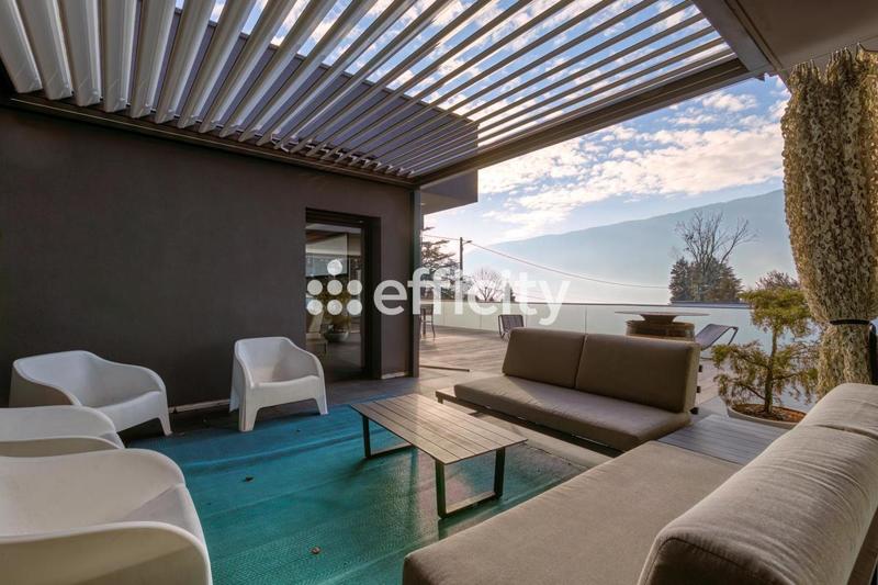 Maison d'architecte - 242 m² - 8 pièces