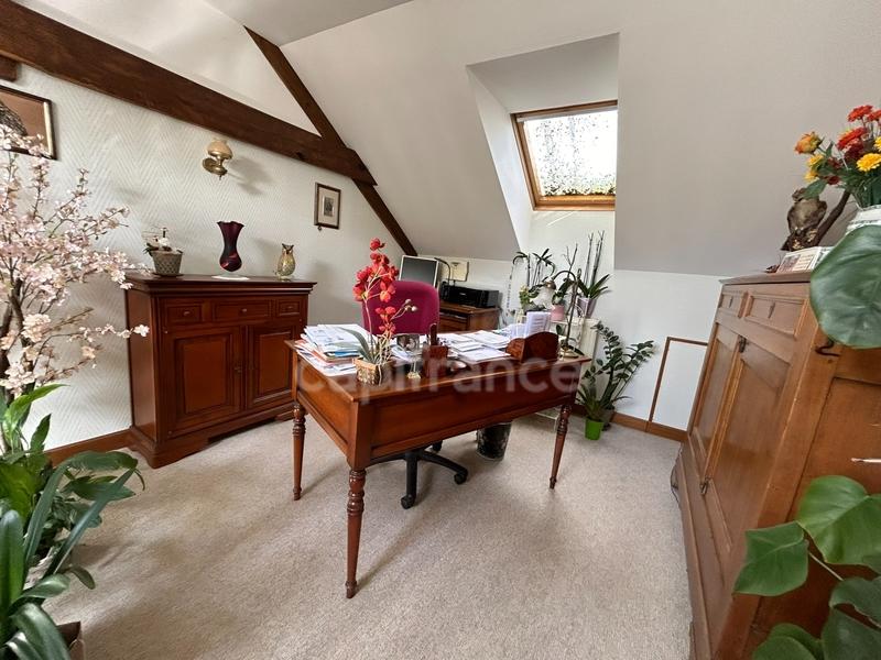 Maison - 151 m² - 6 pièces