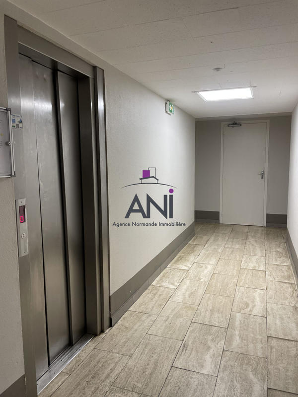 Appartement - 80 m² - 3 pièces