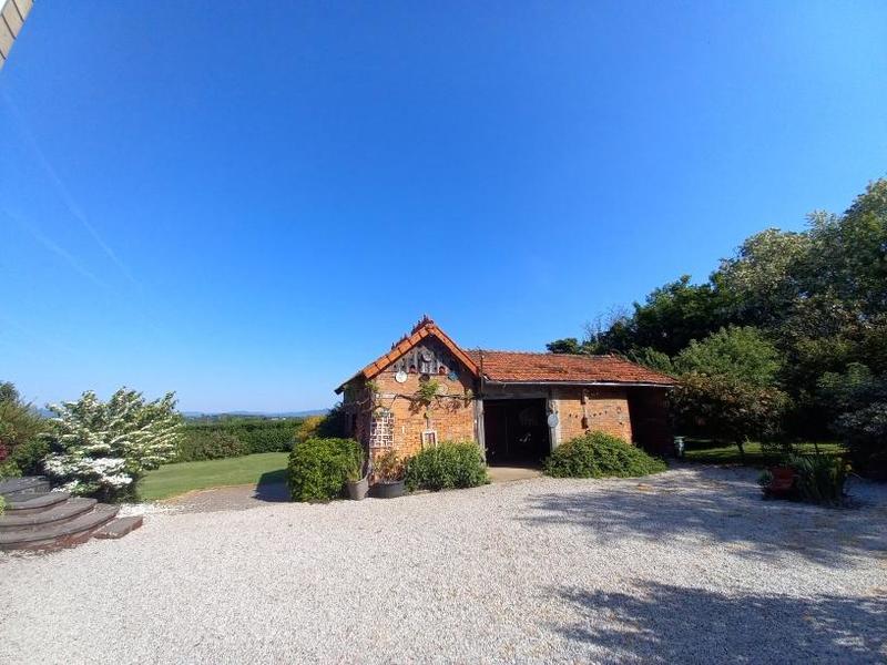 Maison de maîtres - 340 m² - 8 pièces