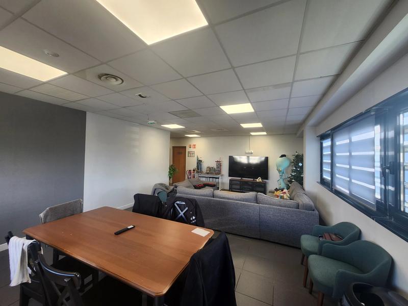 Bureau - 230 m² - 11 pièces