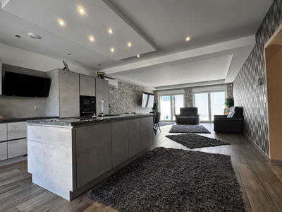 Maison - 101 m² - 5 pièces