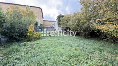 Maison - 210 m² - 8 pièces